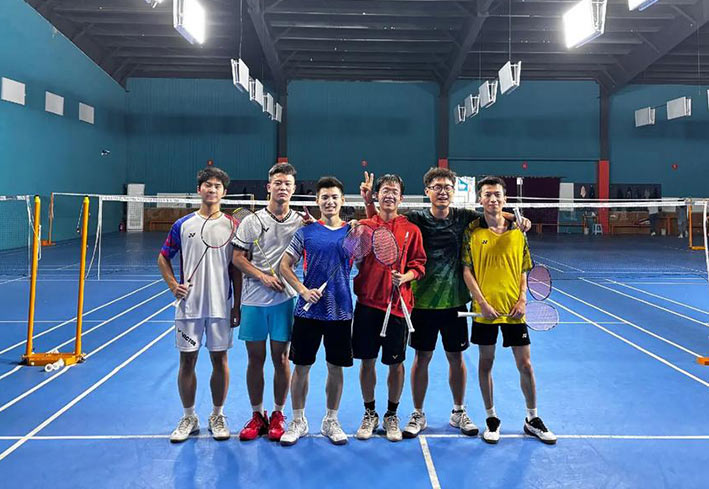 Chia Wee Keat playing badminton